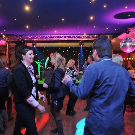 Szálloda Romantik Kasteel Daelenbroeck 4*