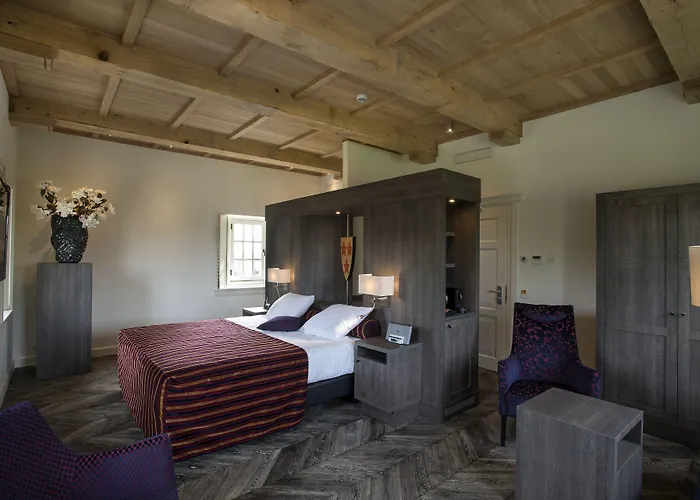 Отель Romantik Kasteel Daelenbroeck 4*