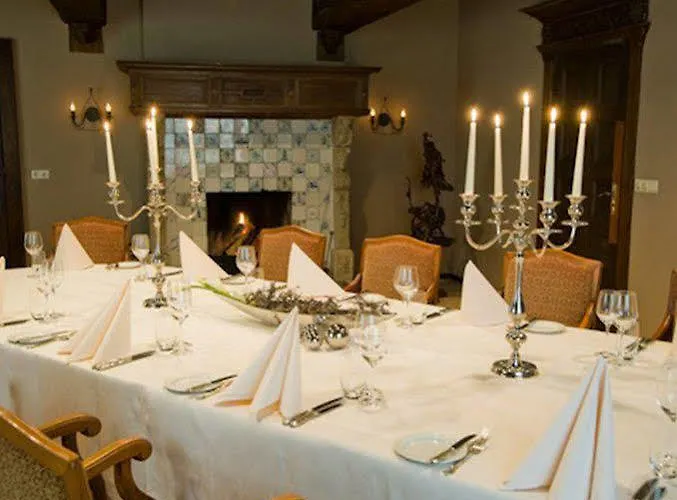 Romantik Kasteel Daelenbroeck 4* Херкенбош