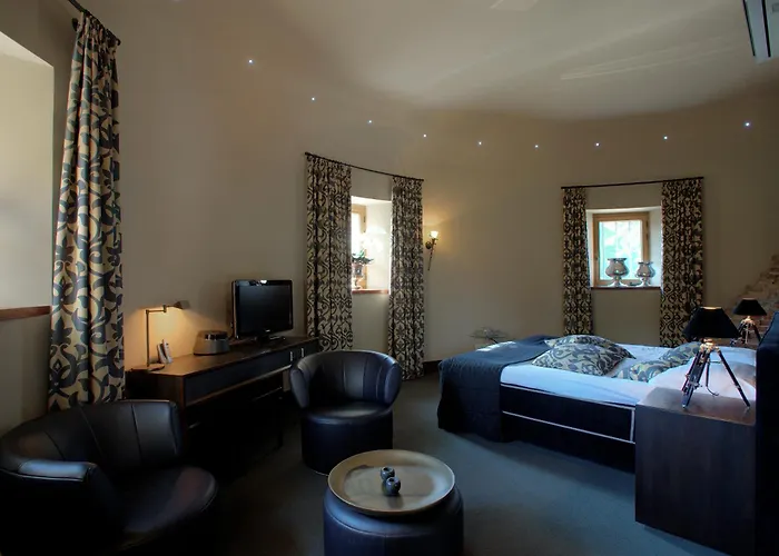 Romantik Kasteel Daelenbroeck 4* Херкенбош