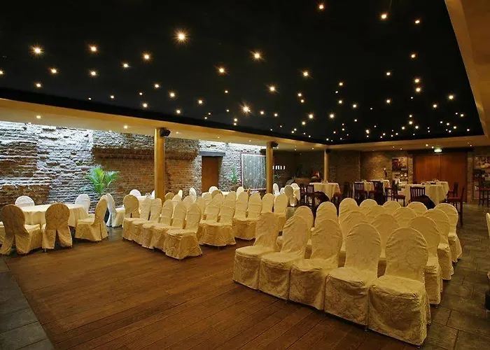 Romantik Kasteel Daelenbroeck Отель 4*