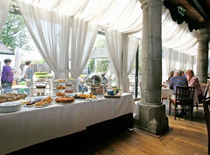 Hotel Romantik Kasteel Daelenbroeck 4*